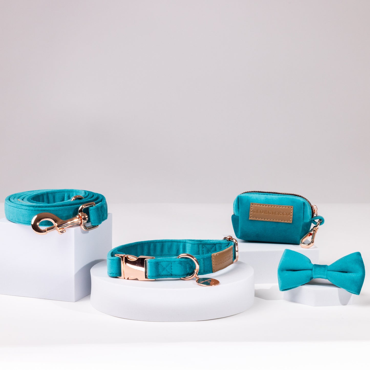 Marlow Luxury Blue Velvet Collar Set