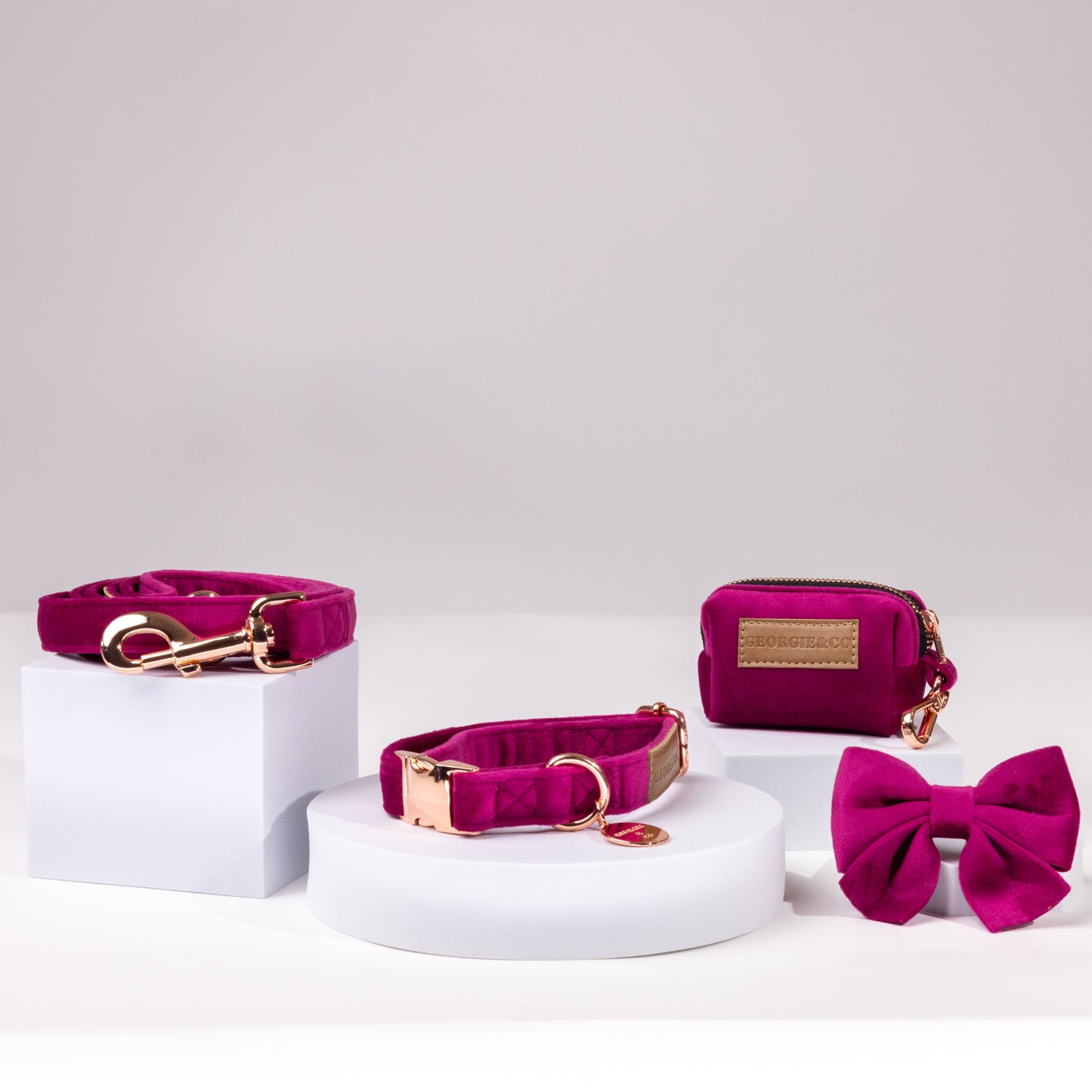 Layla Luxury Fuchsia Velvet Collar Set