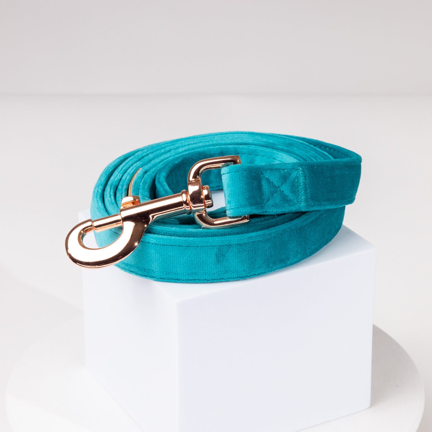 Marlow Luxury Blue Velvet Collar Set